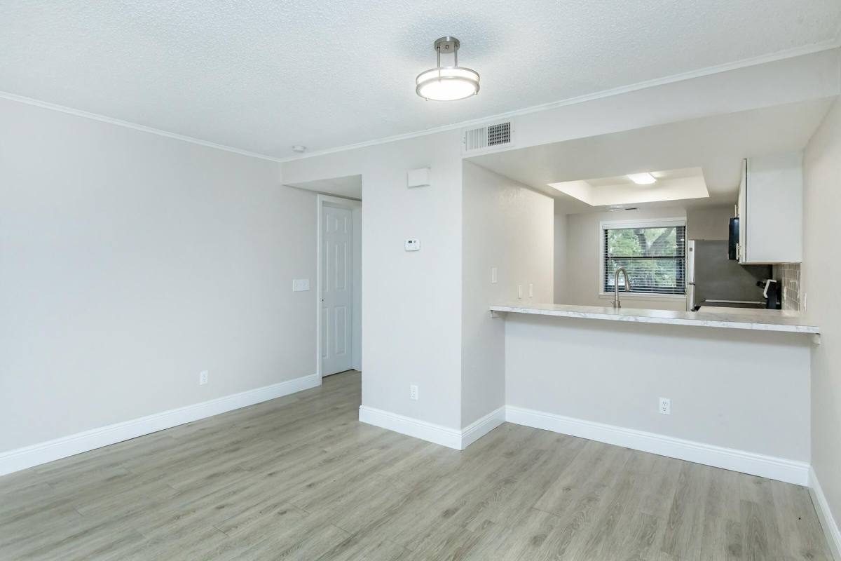 Townhouse for rent at Palm Flats, 1550 University Woods Place, Tampa, FL 33612
