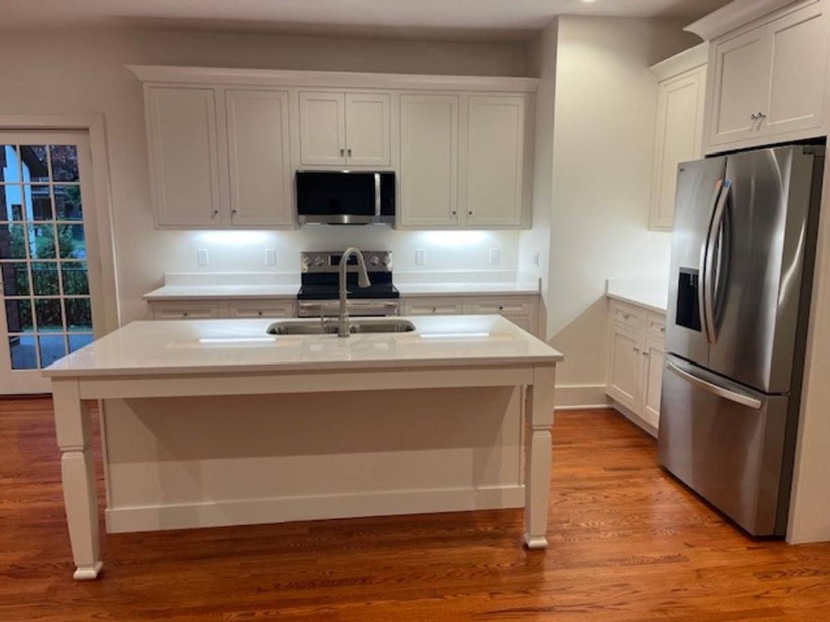 Apartment for rent at 555 W 6th St, Erie, PA 16507