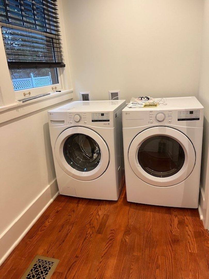Apartment for rent at 555 W 6th St, Erie, PA 16507