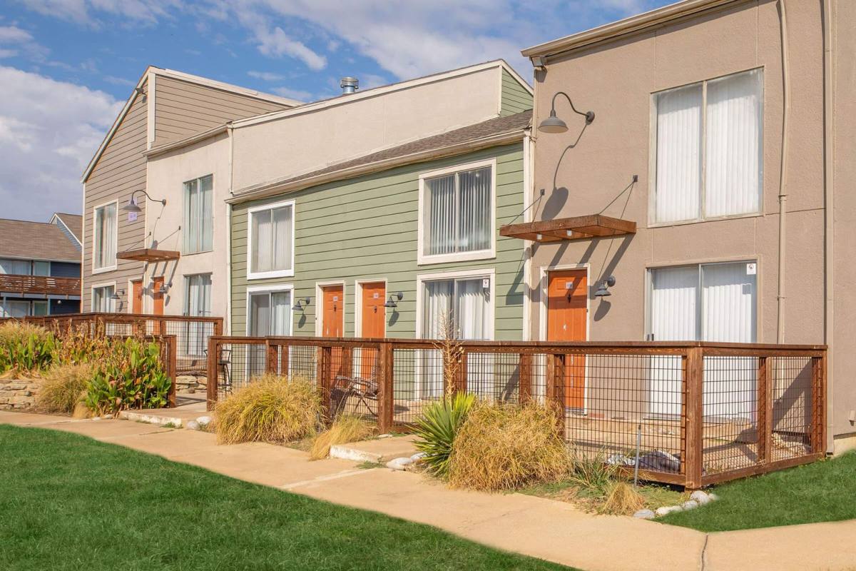 Apartment for rent at 3005 W Walnut Hill Lane, Irving, TX 75038