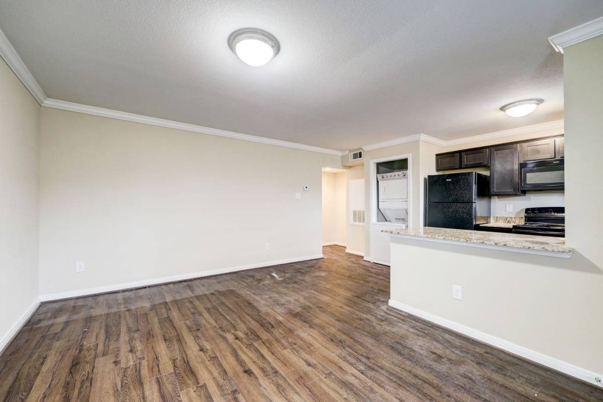 Apartment for rent at 1600 W Tc Jester Blvd, Houston, TX 77008