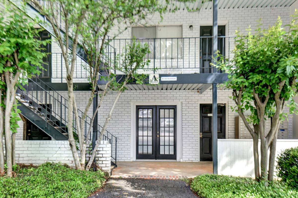 Apartment for rent at 291 S Finley St, Athens, GA 30605