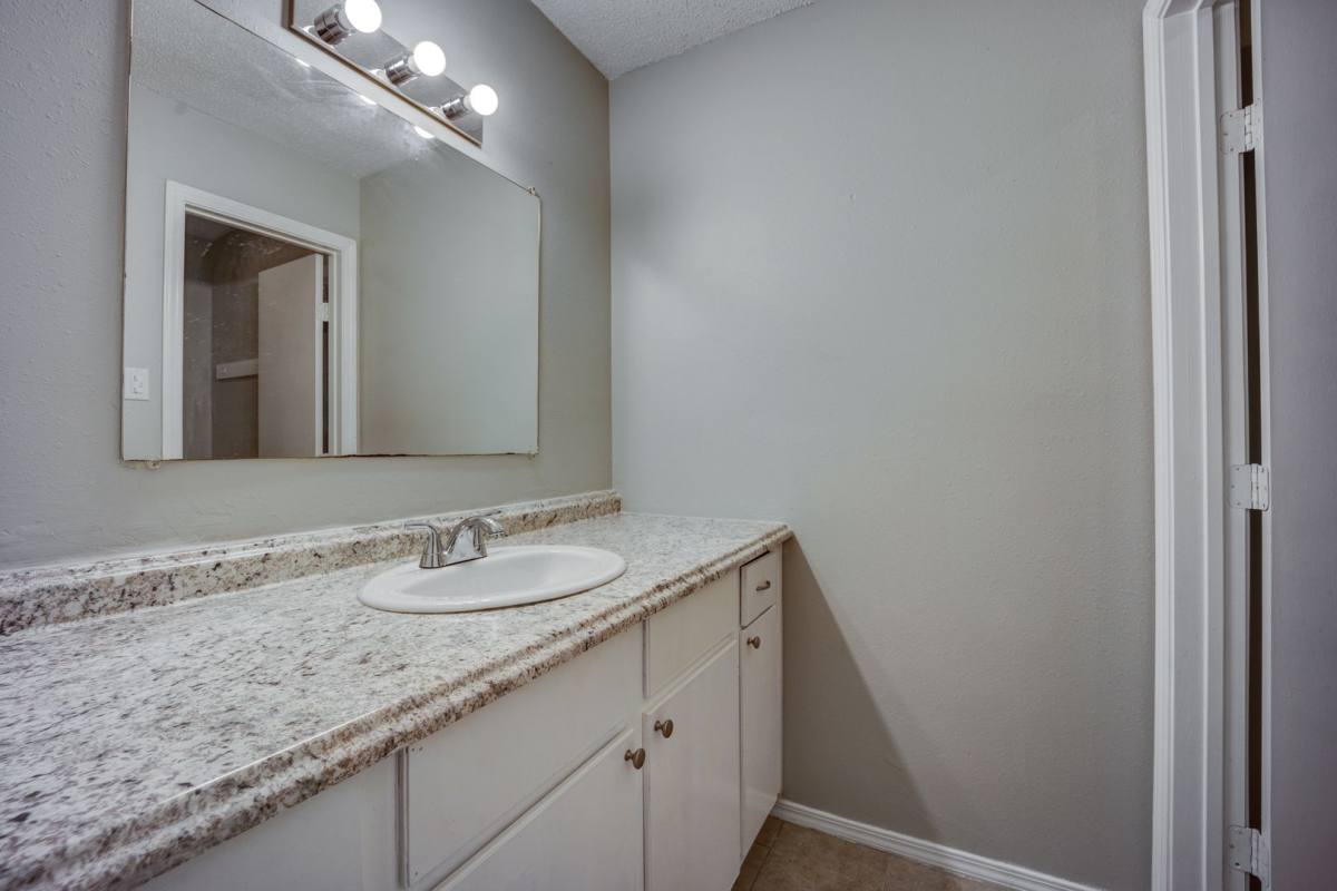 Apartment for rent at 1624 Fresno St, Fort Smith, AR 72901