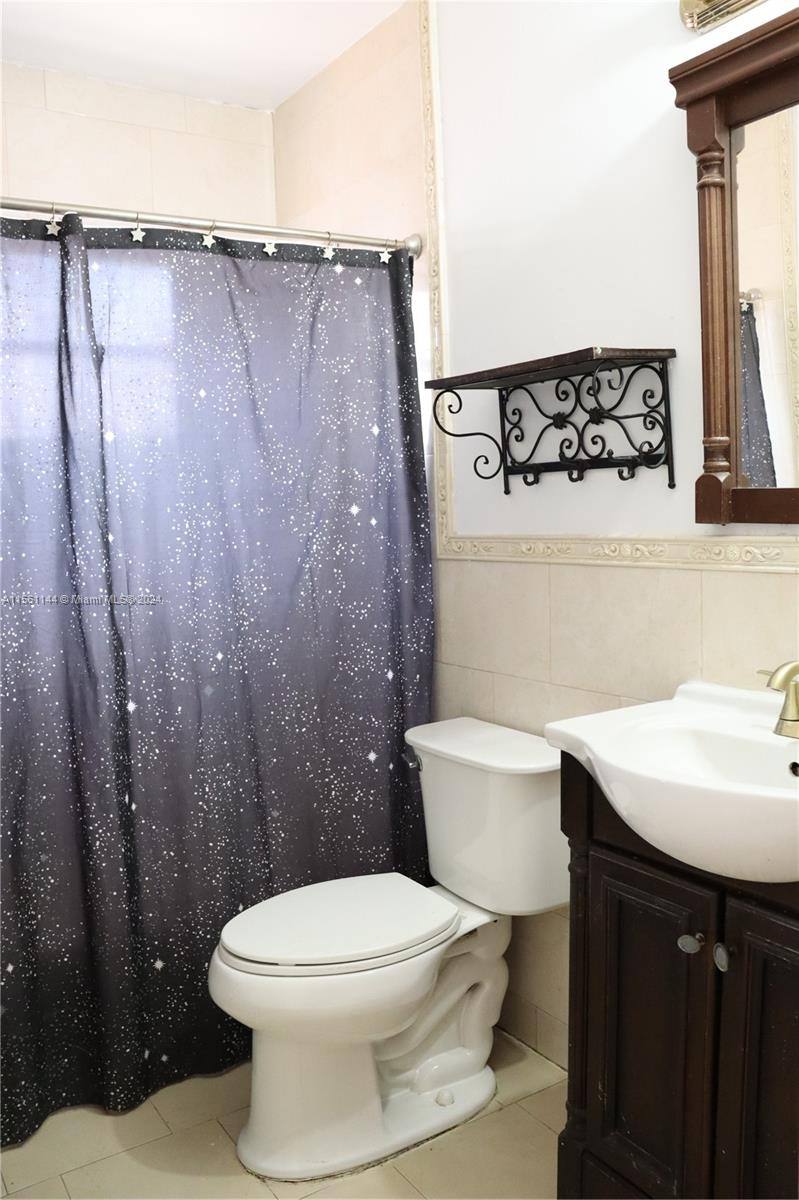 House for rent at 2605 W 71st Place, Hialeah, FL 33016