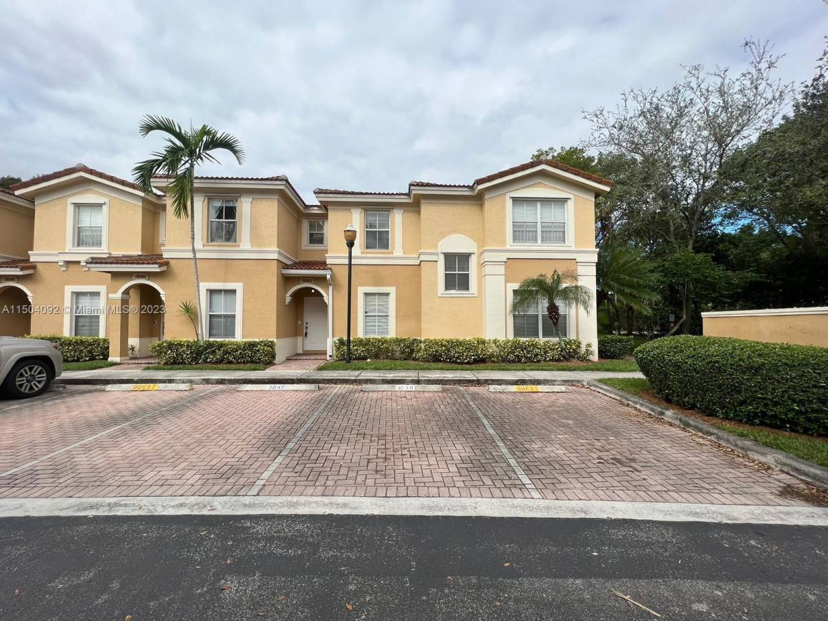 Townhouse for rent at 3038 SW 129th Terrace, Hollywood, FL 33027