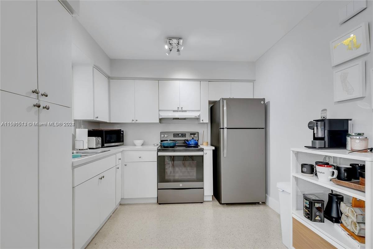 House for rent at 3641 SW 29th St, Miami, FL 33133