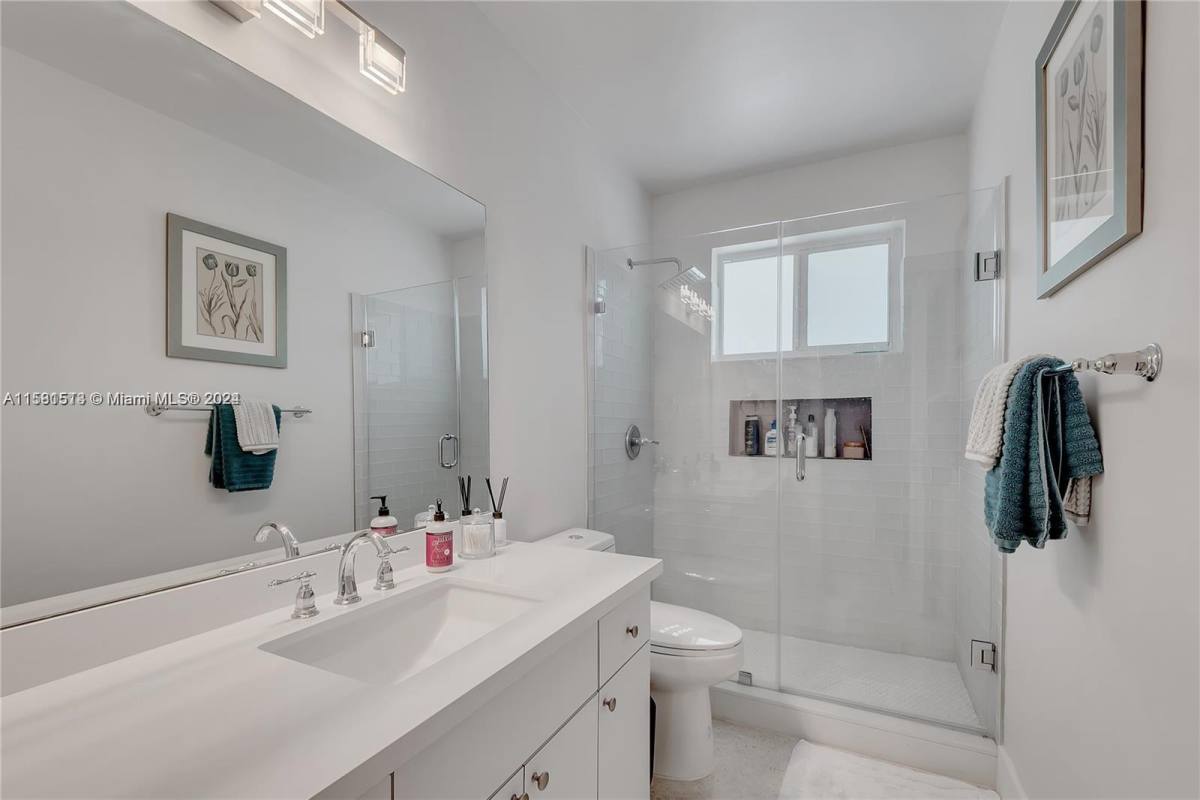 House for rent at 3641 SW 29th St, Miami, FL 33133