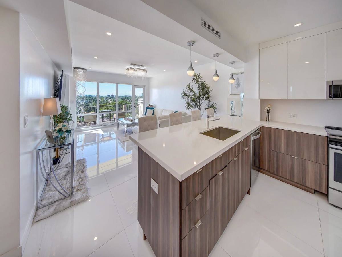 Apartment for rent at 2500 E Las Olas Blvd, Fort Lauderdale, FL 33301