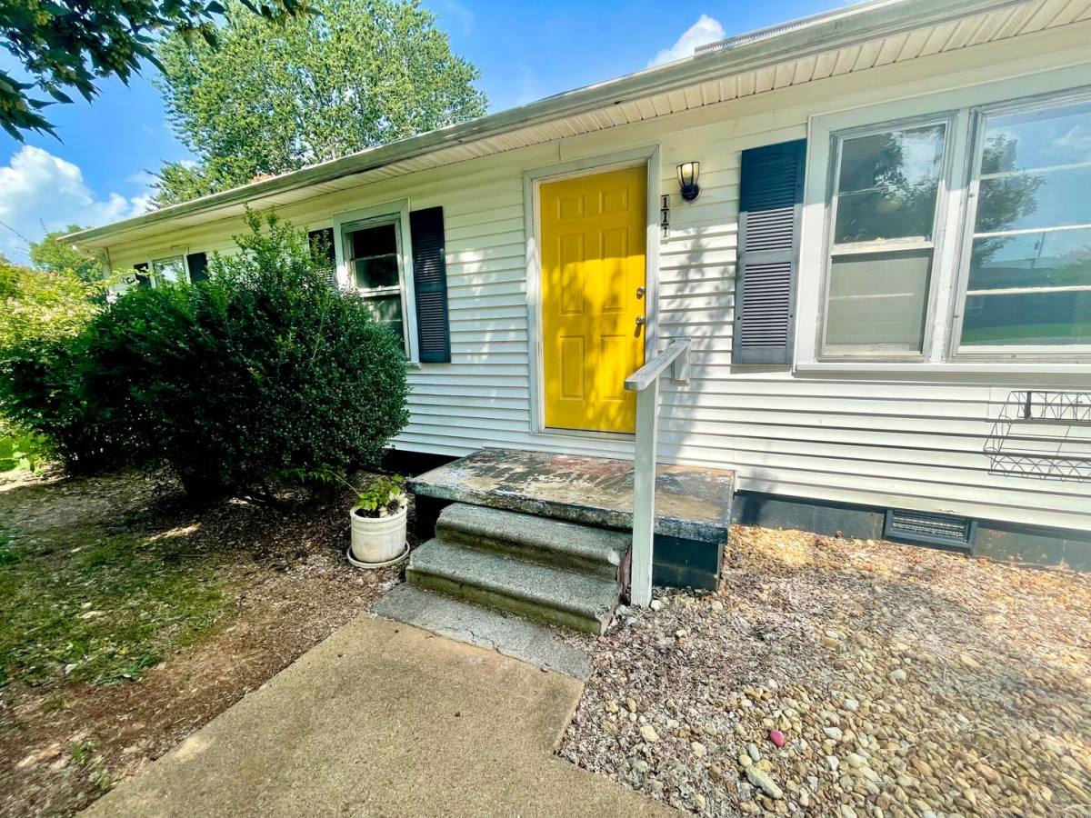 111 Hammons St, Athens, AL 35611 RentalSource