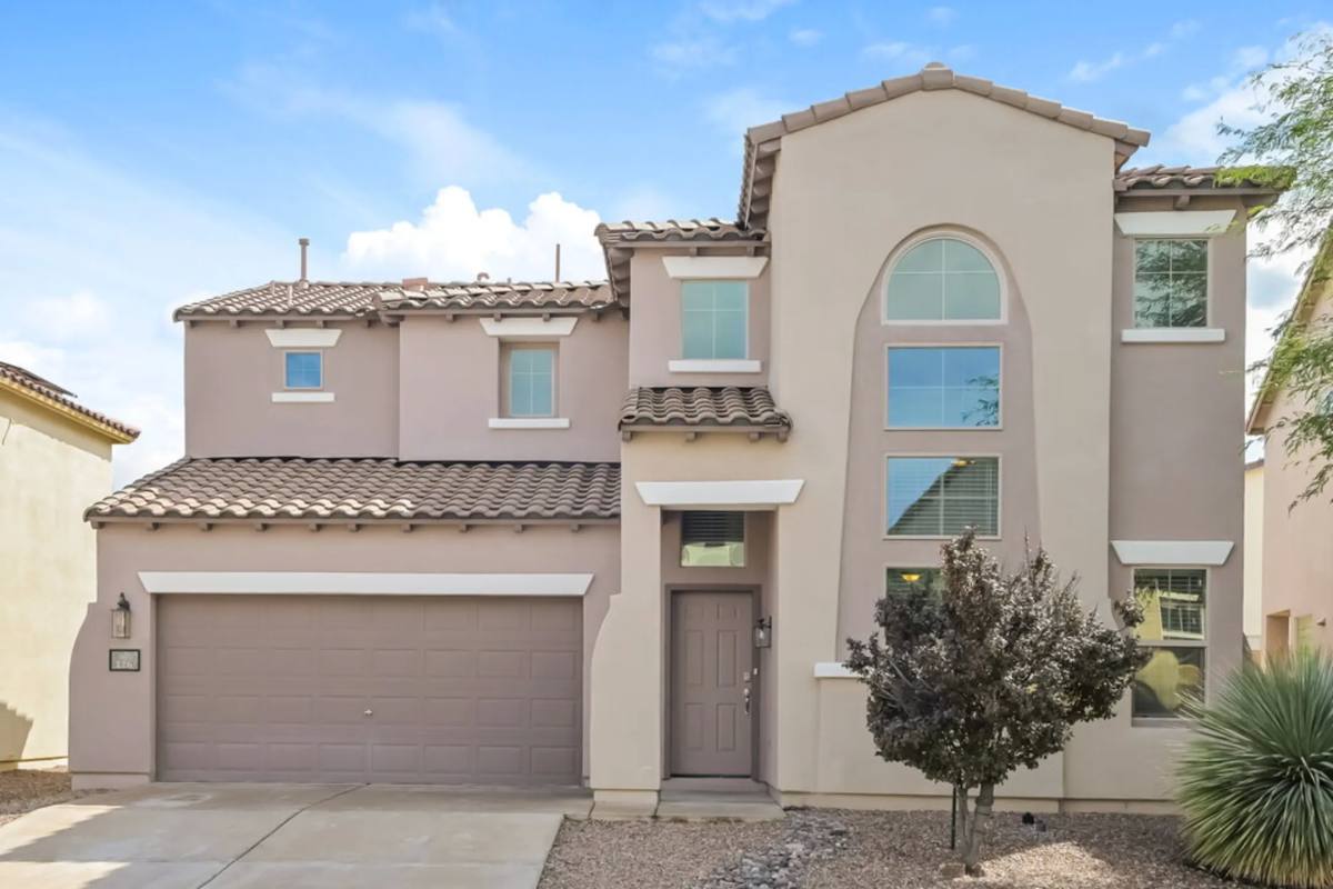 126 E Calle Del Rondador, Sahuarita, AZ 85629 RentalSource