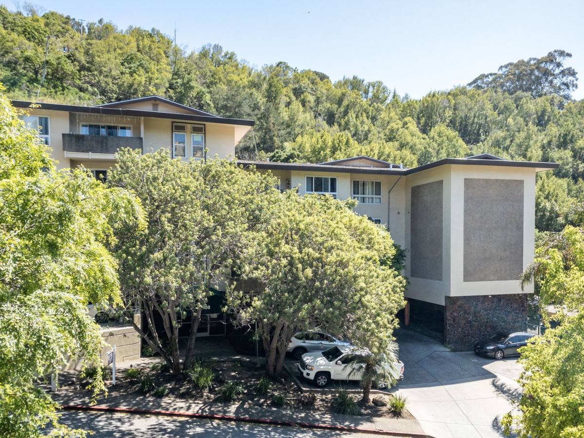 Apartment for rent at 108 Professional Center Parkway, San Rafael, CA 94903