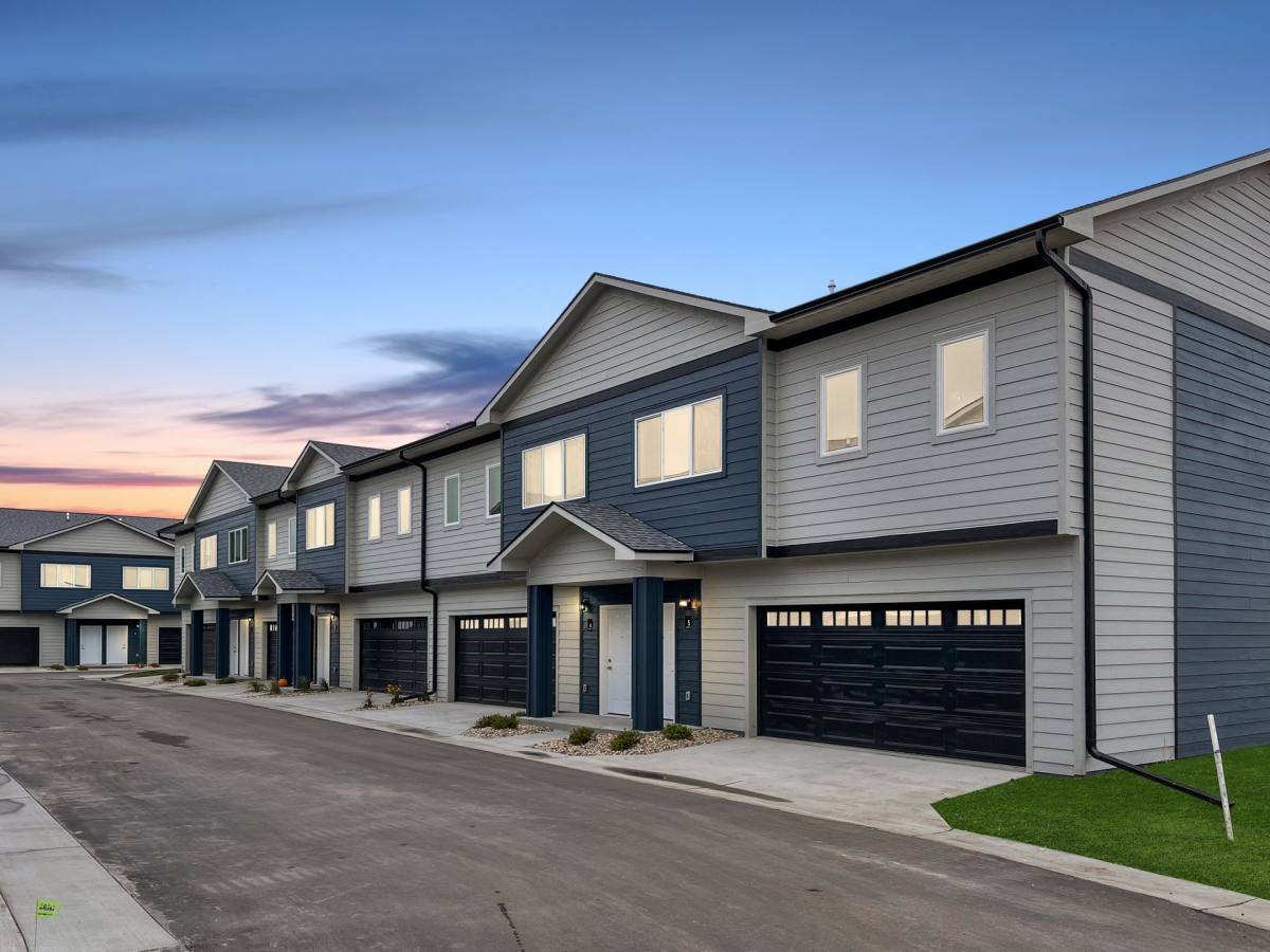 Townhouse for rent at 3039 Dodger Dr, Fort Dodge, IA 50501