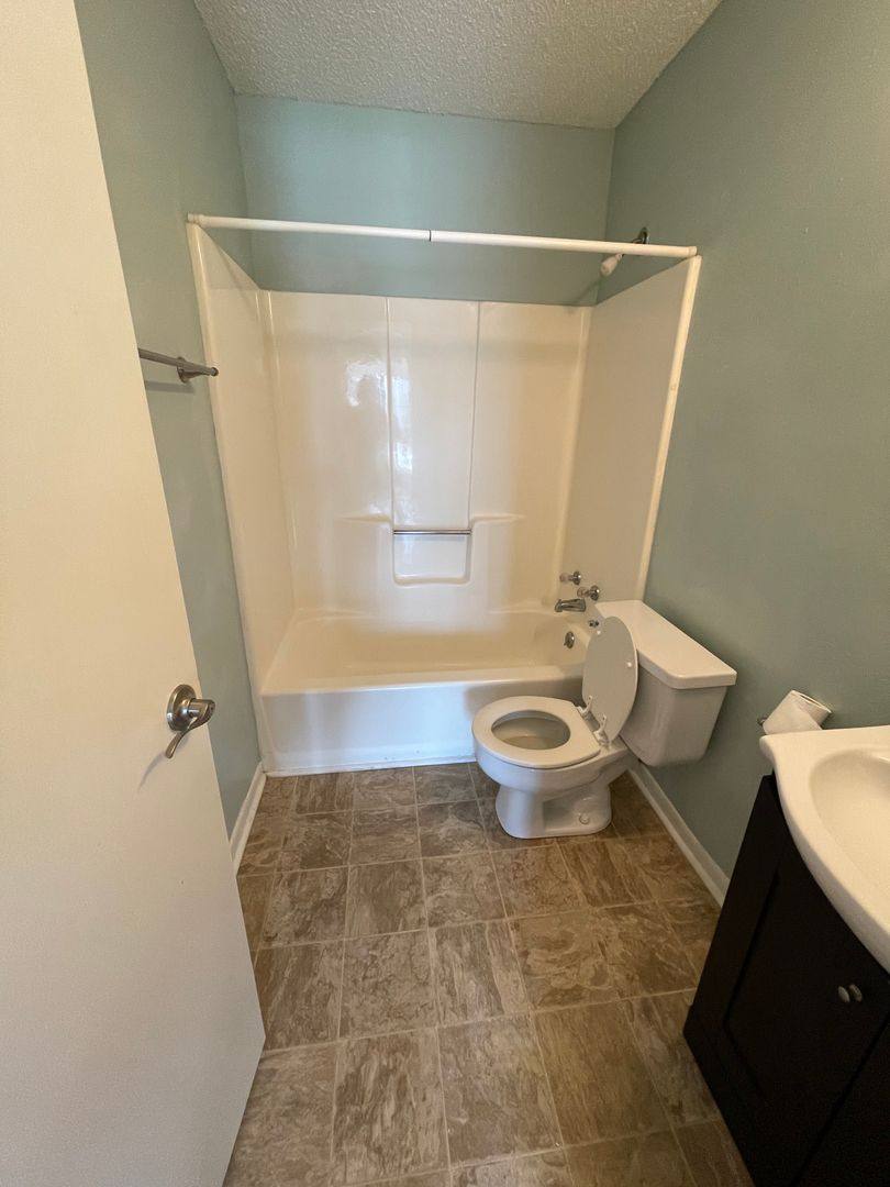 610 Pillette Rd, Lafayette, LA 70508 - Condo for Rent - Image 4