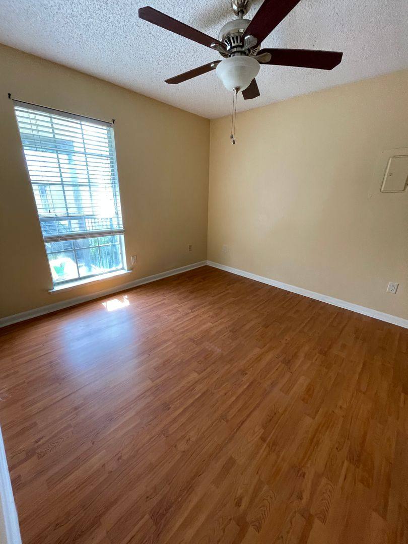 610 Pillette Rd, Lafayette, LA 70508 - Condo for Rent - Image 2