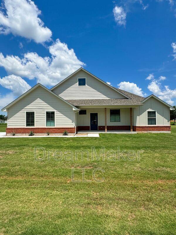 House for rent at 737 Apple Blossom Way, Washington, OK 73093