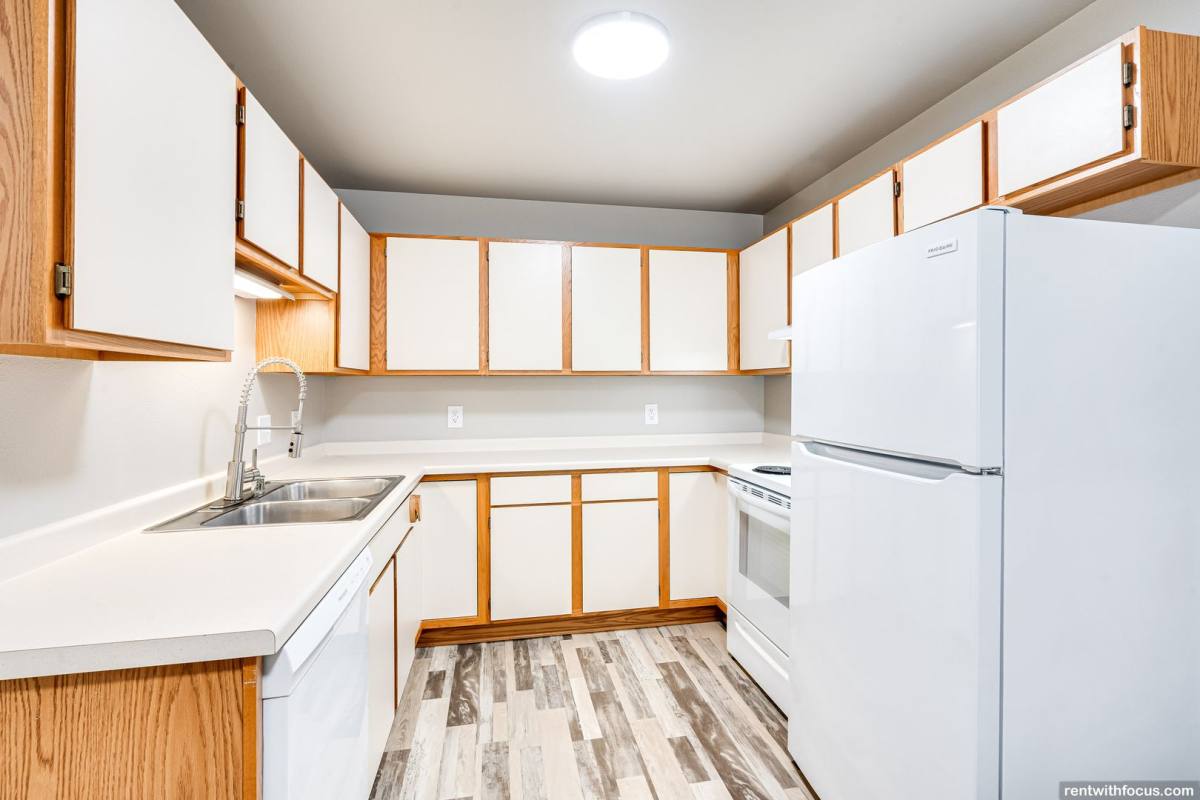 Apartment for rent at 906 S Lincoln Ave, Beaver Dam, WI 53916