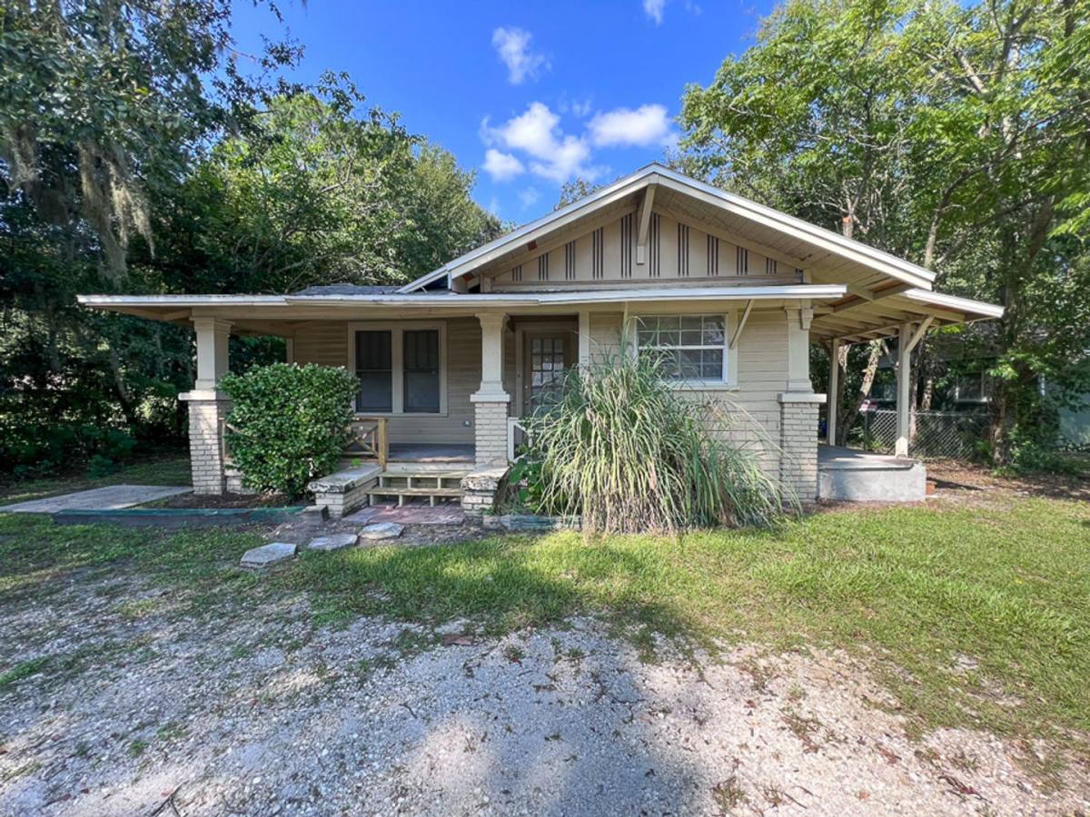 House for rent at 1730 NW 6th St, Gainesville, FL 32609