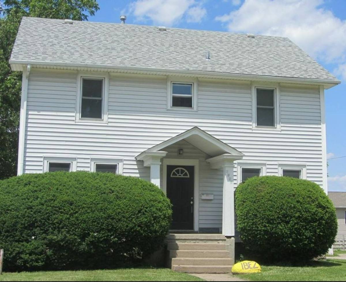 House for rent at 1021 W 22nd St, Cedar Falls, IA 50613