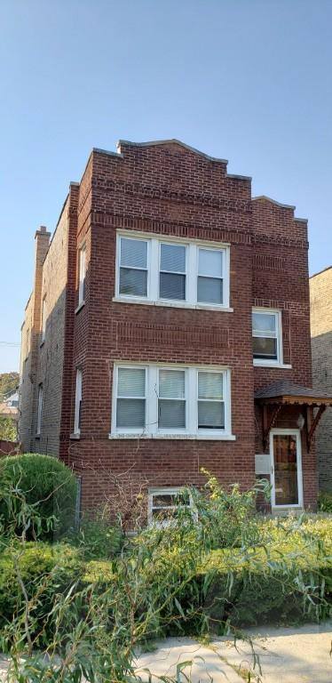 Apartment for rent at 4254 N Marmora Ave #2, Chicago, IL 60634