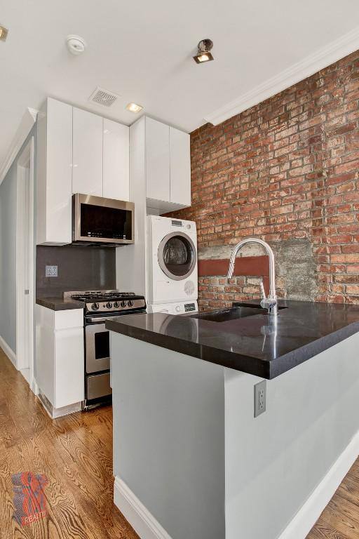 Apartment for rent at 120 First Ave #1, New York, NY 10009