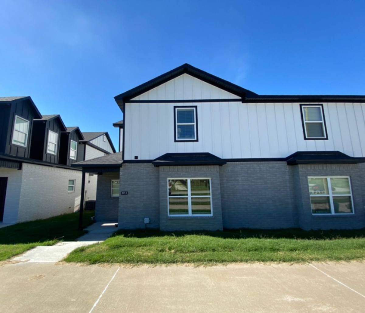 Apartment for rent at 877 S Rupple Rd, Fayetteville, AR 72704