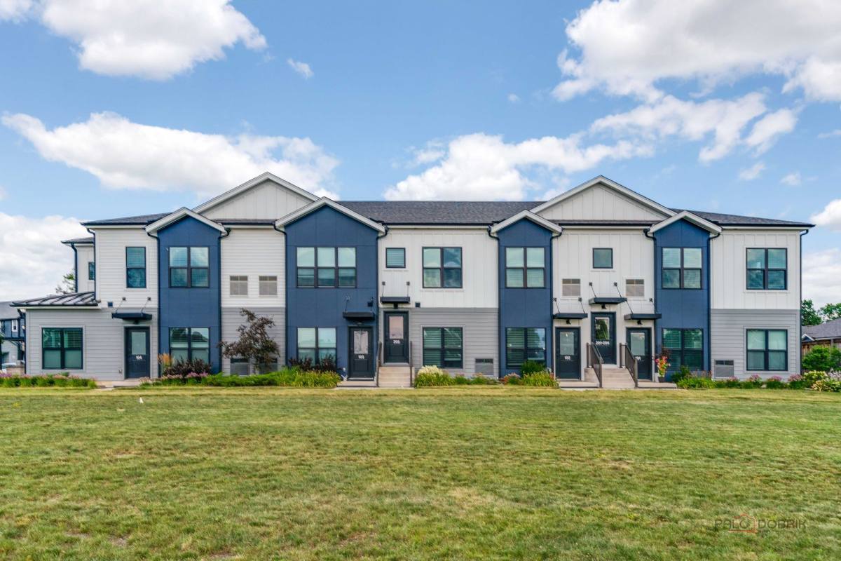 Apartment for rent at 538 Morris Ave, Mundelein, IL 60060