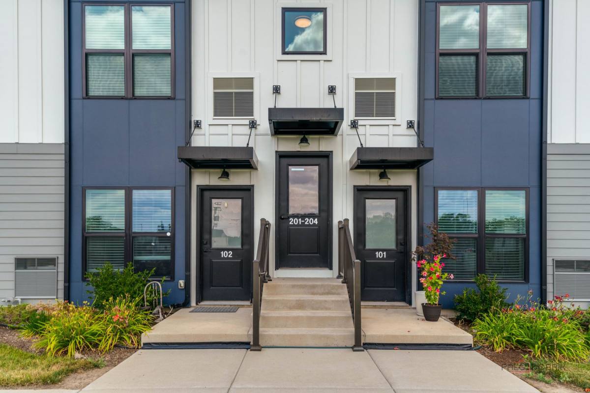 Apartment for rent at 538 Morris Ave, Mundelein, IL 60060