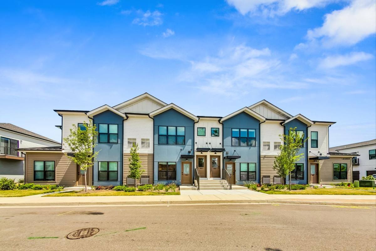 Apartment for rent at 538 Morris Ave, Mundelein, IL 60060