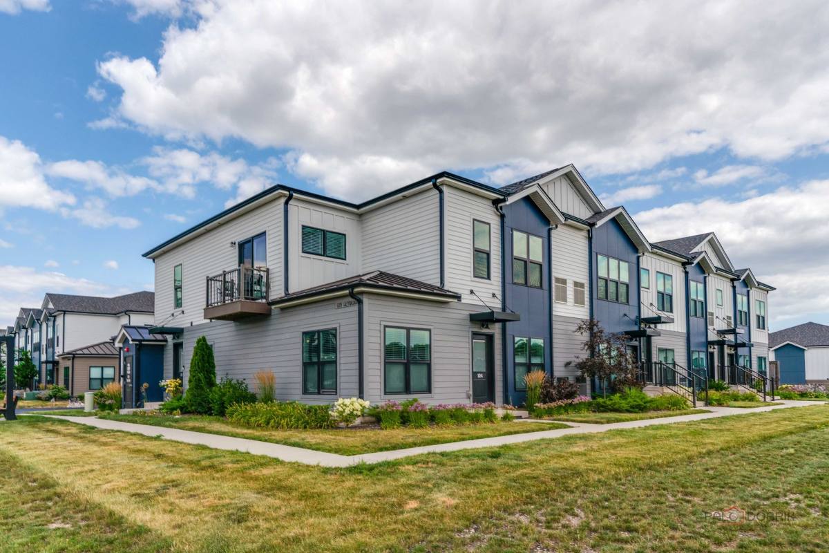 Apartment for rent at 538 Morris Ave, Mundelein, IL 60060