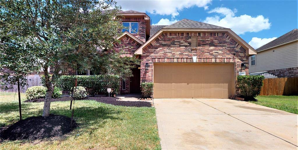 House for rent at 1507 Brook Hollow Dr, Pearland, TX 77581