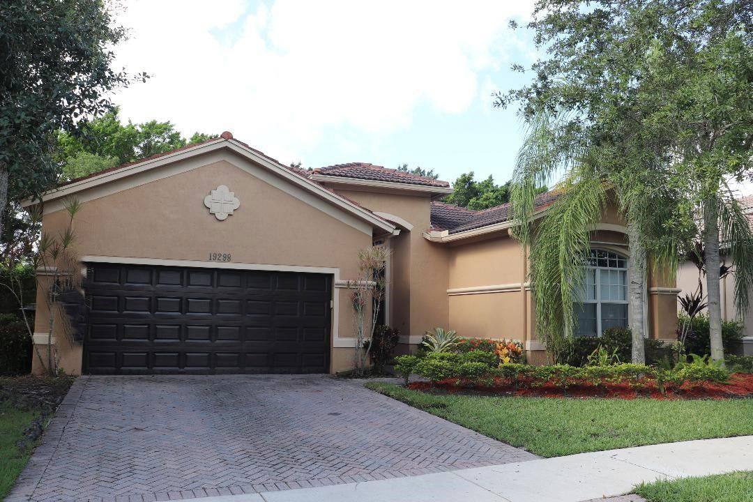 House for rent at 19298 Seneca Ave, Fort Lauderdale, FL 33332