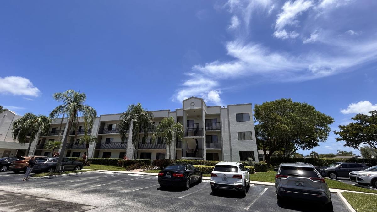 Condo for rent at 10350 E Clairmont Circle #312, Fort Lauderdale, FL 33321
