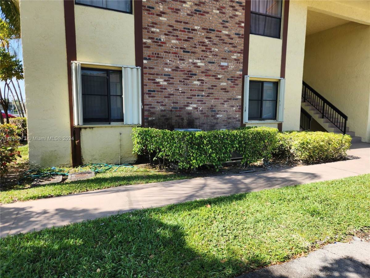 10022 Winding Lake Rd 102, Fort Lauderdale, FL 33351 RentalSource