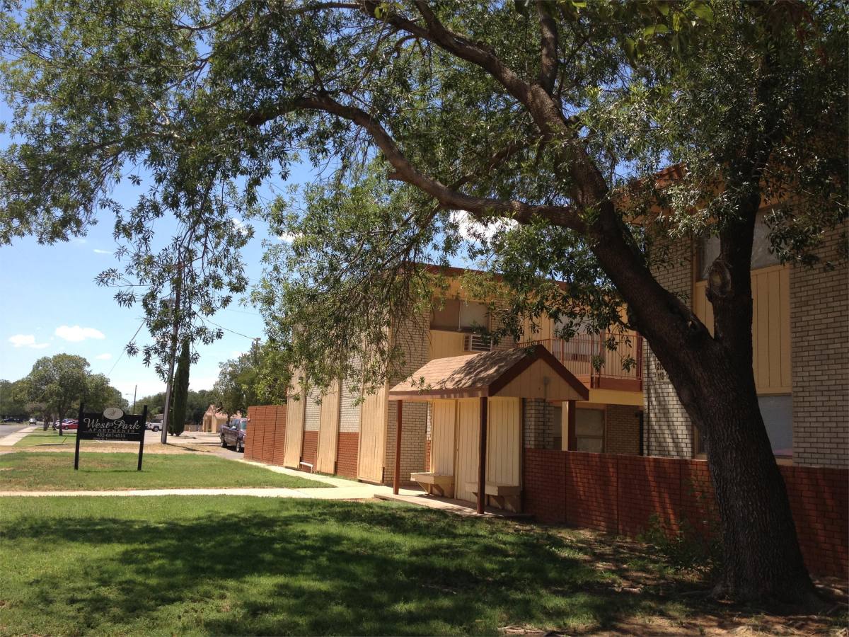 Apartment for rent at 2928 W Louisiana Ave, Midland, TX 79701