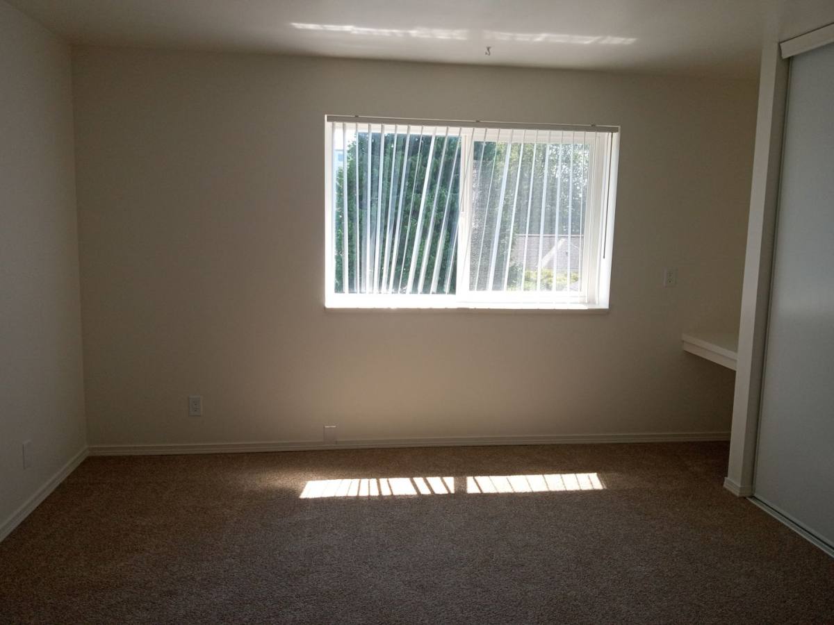 Apartment for rent at 107 Main Ave S, Renton, WA 98057