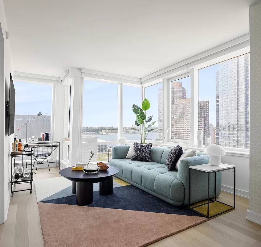Condo for rent at 555 W 38th St, New York, NY 10018