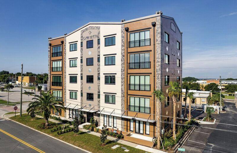 100 N Dewey St 302, Eustis, FL 32726 RentalSource