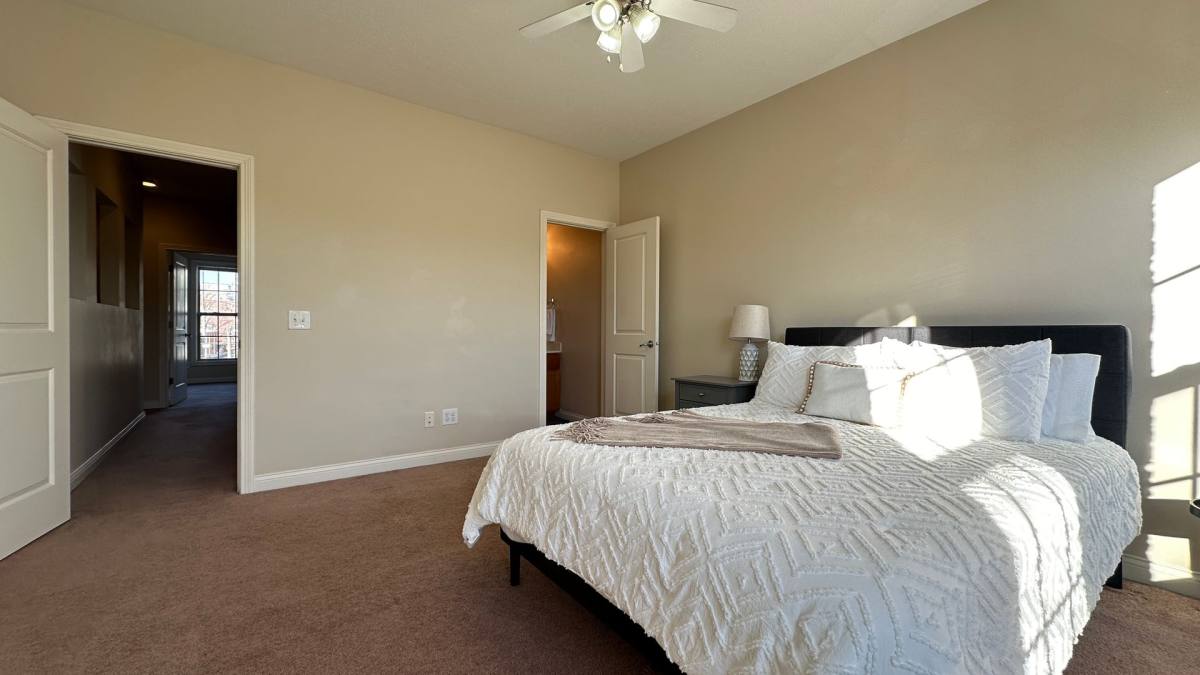 Apartment for rent at 384 S Washington St, Bloomington, IN 47401