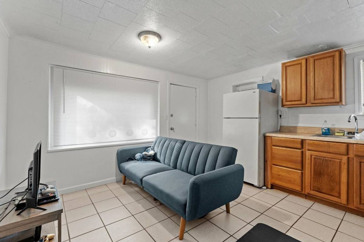 Apartment for rent at 243 S Lipona Rd, Tallahassee, FL 32304