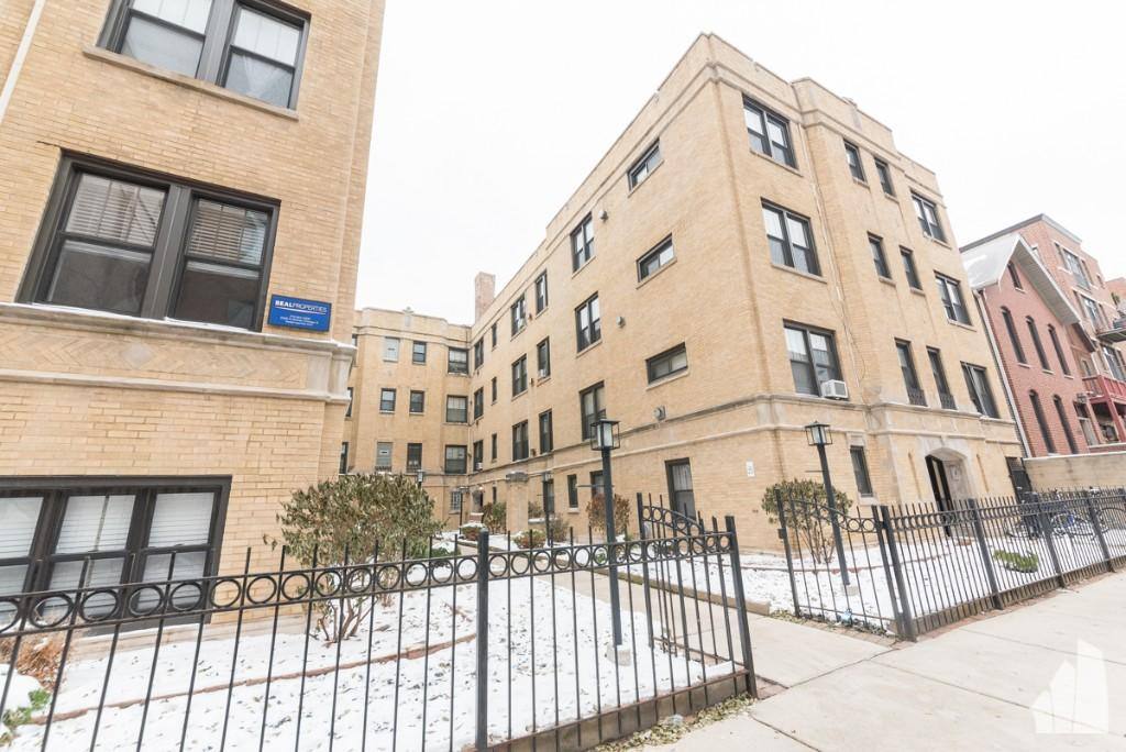 Apartment for rent at 2840 N Orchard St #9, Chicago, IL 60657