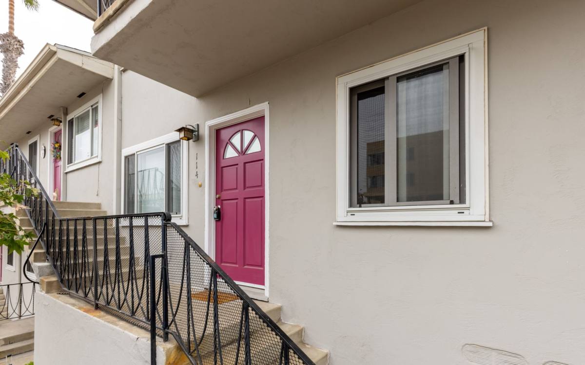 106138 E Grape St, San Diego, CA 92101 RentalSource