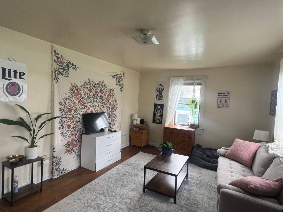 Apartment for rent at 226 228 Belmar Ave, Morgantown, WV 26505