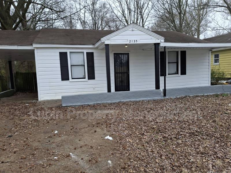 House for rent at 2135 Clifton Ave, Memphis, TN 38127