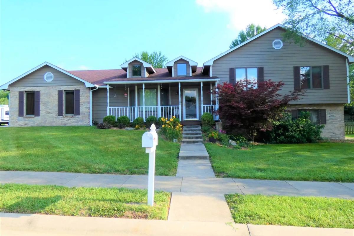 1208 Chadwick Dr, Columbia, MO 65203 RentalSource