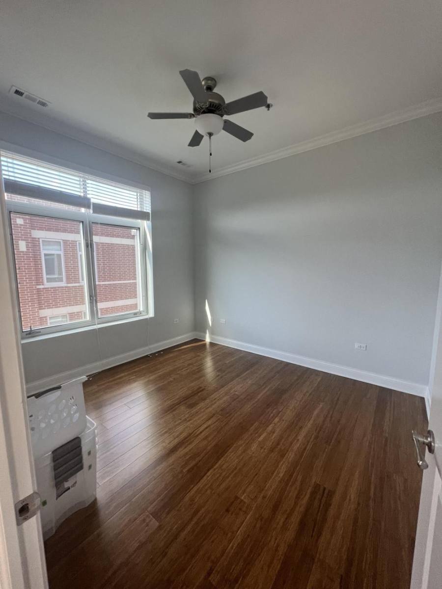 Apartment for rent at 1050 W Monroe St #401, Chicago, IL 60607