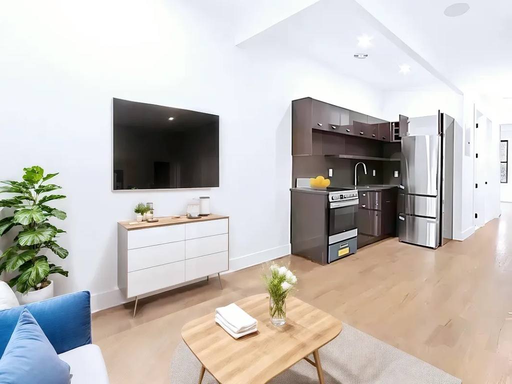 Apartment for rent at 104 Graham #3N, Brooklyn, NY 11206