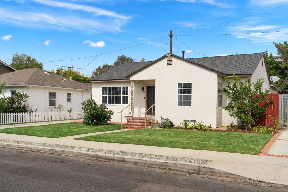 12719 Westminster Ave, Los Angeles, CA 90066 RentalSource