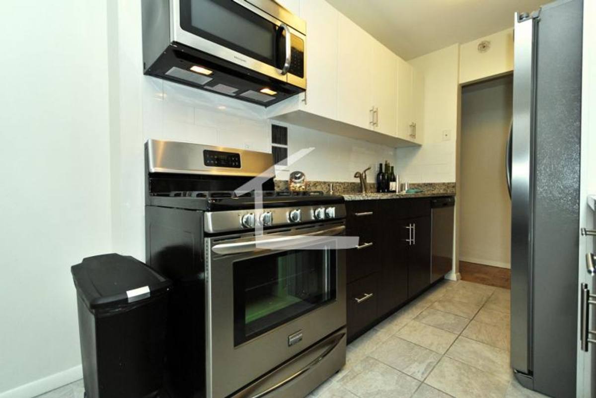 Apartment for rent at 173 Freeman St, Brookline, MA 02446