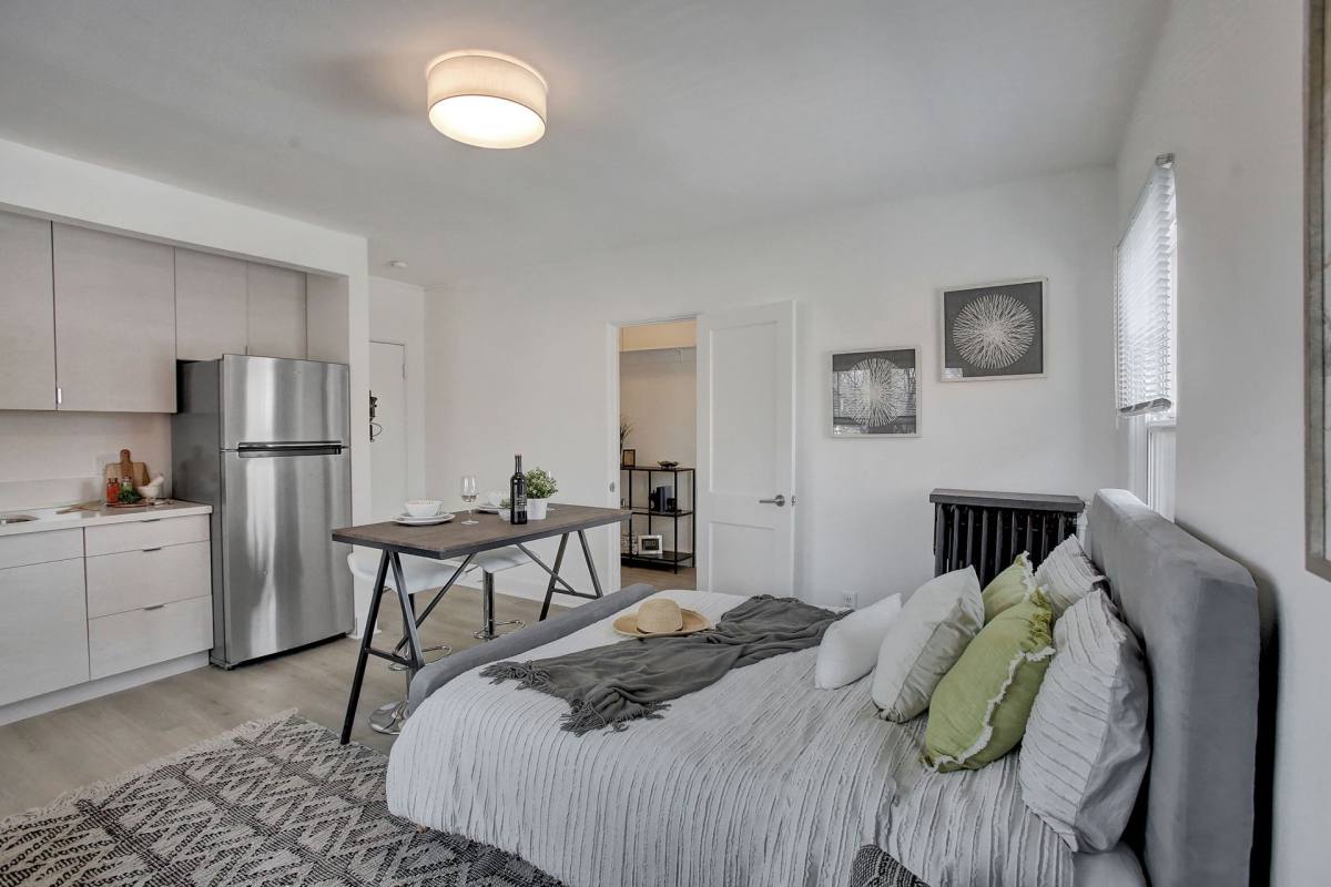 Apartment for rent at 1634 SE Hawthorne Blvd, Portland, OR 97214