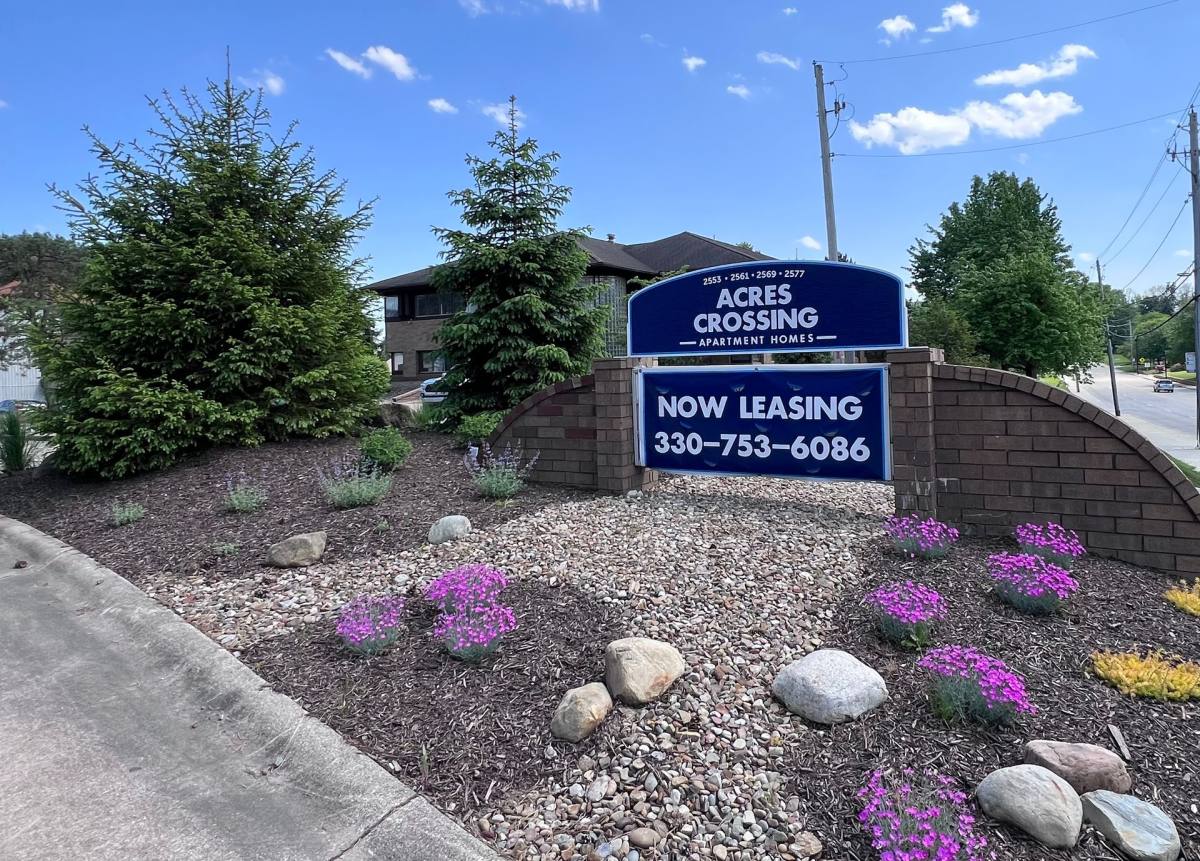 Apartment for rent at 2569 Romig Rd, Akron, OH 44320